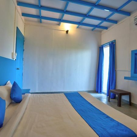 Mandrem Retreat Beach Resort Goa Velha Esterno foto