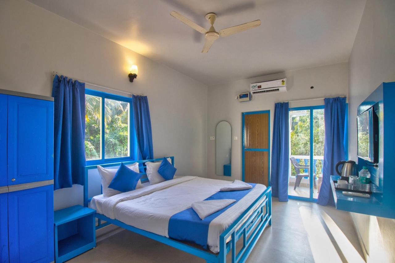 Mandrem Retreat Beach Resort Goa Velha Esterno foto