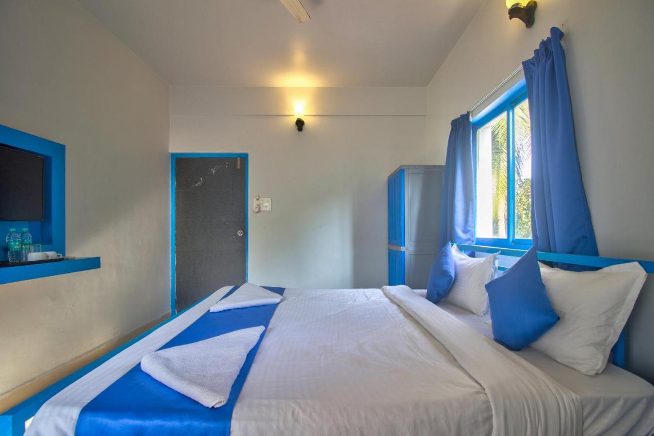 Mandrem Retreat Beach Resort Goa Velha Esterno foto