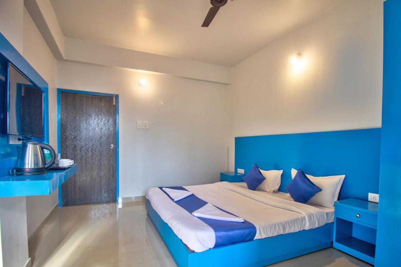 Mandrem Retreat Beach Resort Goa Velha Esterno foto
