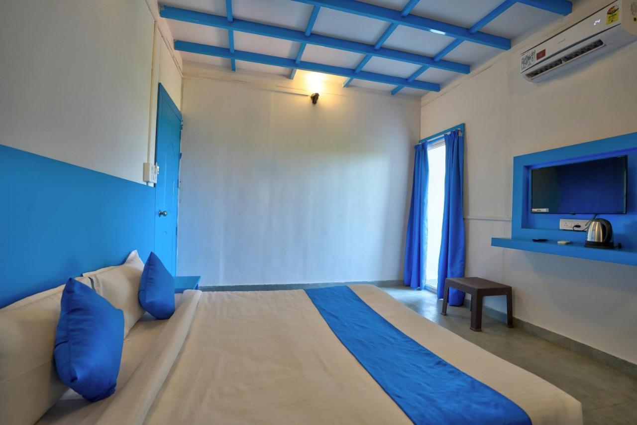 Mandrem Retreat Beach Resort Goa Velha Esterno foto