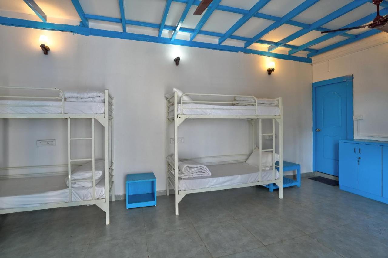 Mandrem Retreat Beach Resort Goa Velha Esterno foto